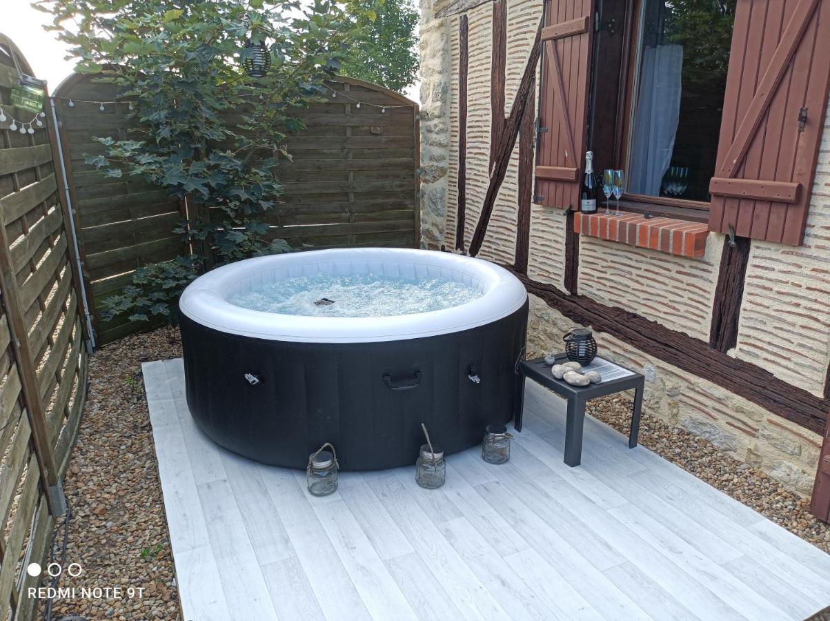 Sauna & Double Jacuzzi Interieur Et Sous Les Etoiles 1H30 Paris Ladon Exteriér fotografie