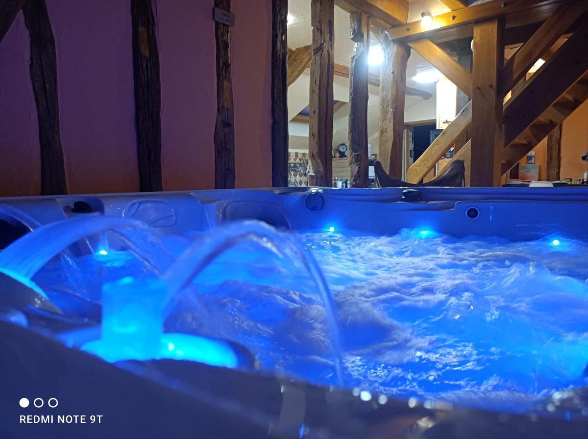 Sauna & Double Jacuzzi Interieur Et Sous Les Etoiles 1H30 Paris Ladon Exteriér fotografie